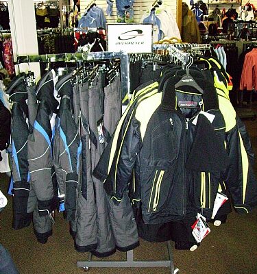 Retail Apparel Shelving Systems, Apparel Store Fixtures - Shelving